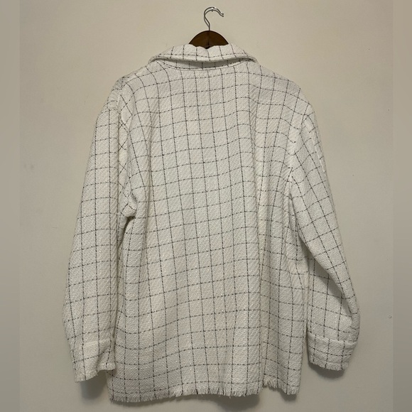 C by One White and Black Fringe Plaid Cabincore Shirt Jacket Size 1X - Picture 3 of 7